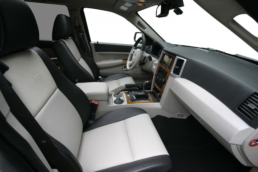  Jeep Grand Cherokee 2008 года  (фото 23 из 48)